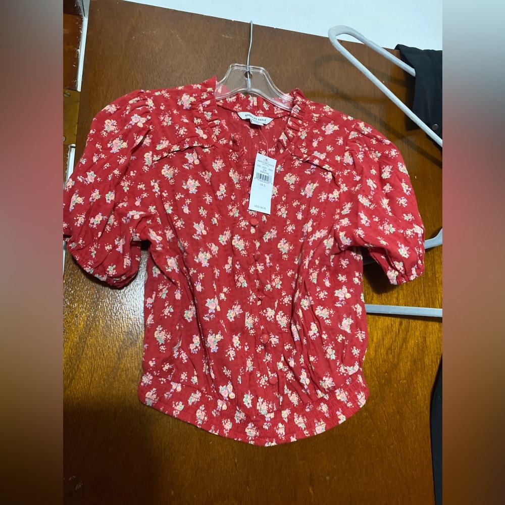 AE Crop Top
